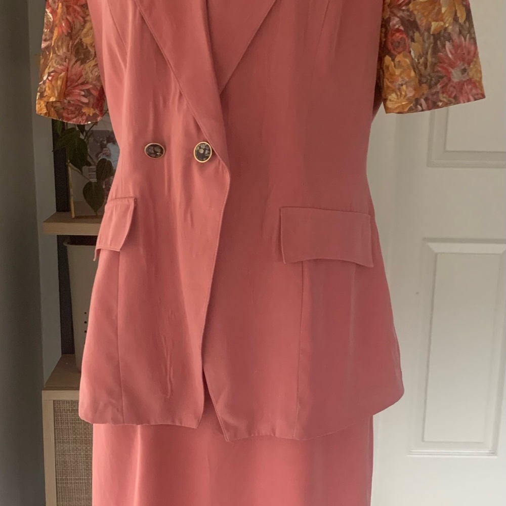 Vintage SIONI Pink Double-Breasted Blazer with Floral lace Sleeves and collar.